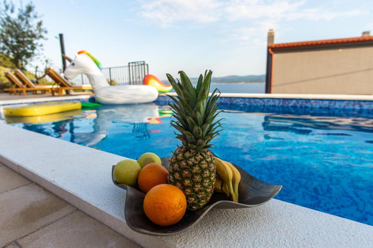 Exclusive Villa Almissa With Swimming Pool And Sea View Lokva Rogoznica Zewnętrze zdjęcie