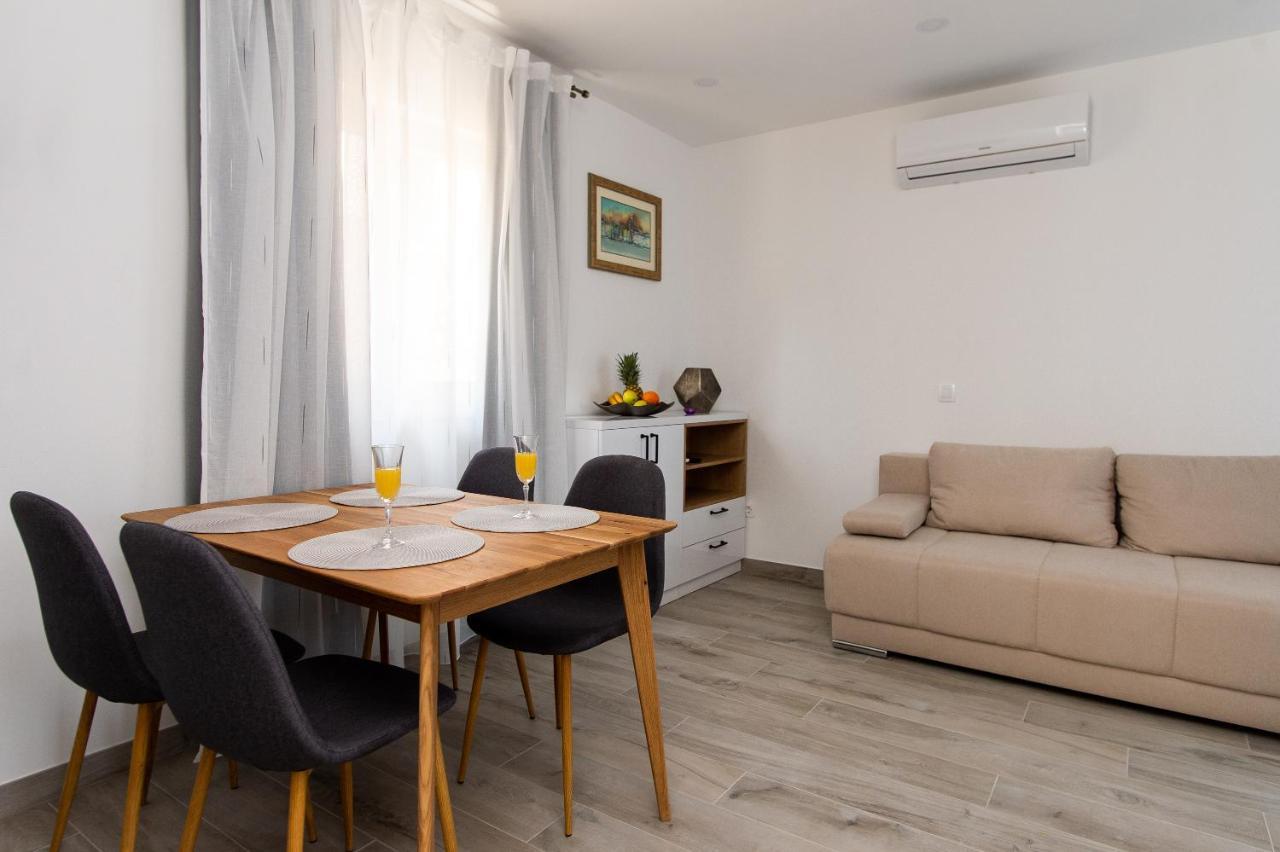 Exclusive Villa Almissa With Swimming Pool And Sea View Lokva Rogoznica Zewnętrze zdjęcie