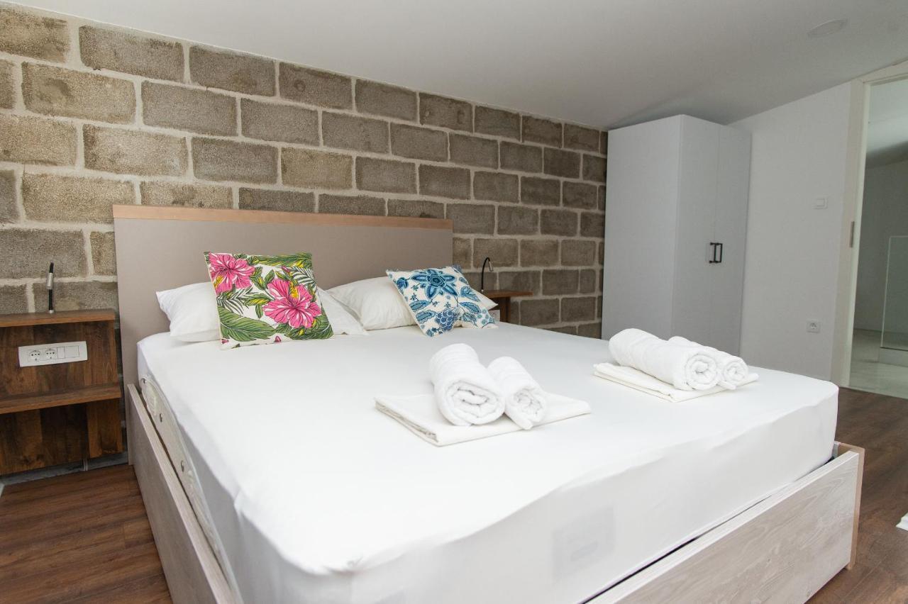 Exclusive Villa Almissa With Swimming Pool And Sea View Lokva Rogoznica Zewnętrze zdjęcie